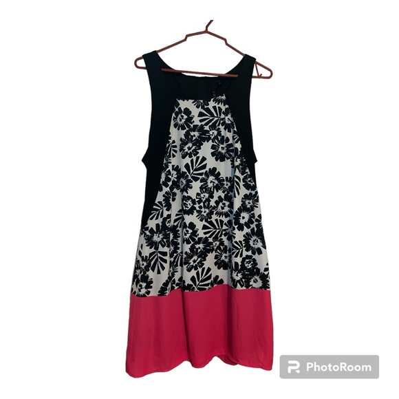 Big Strike USA dress - Picture 4 of 14